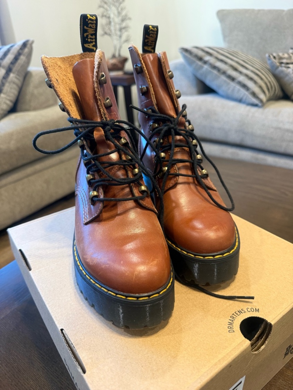 Dr Marten Leona Boot
